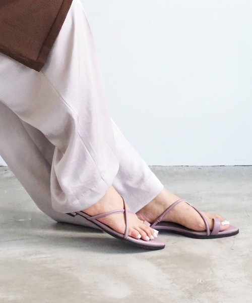 Daniella&GEMMA(ダニエラアンドジェマ)の「ポインテッドクロスストラップサンダル(サンダル・レディース・ダークブラウン/ライトパープル/オレンジ・37/35/36/40/38/39)」の15枚目の写真