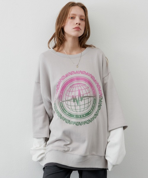 AIVER(アイバー)の「AIVER グラデーションレイヤードスウェット(スウェット・メンズ・ライトグレー/チャコールグレー/ブラック・LARGE/MEDIUM)」の3枚目の写真