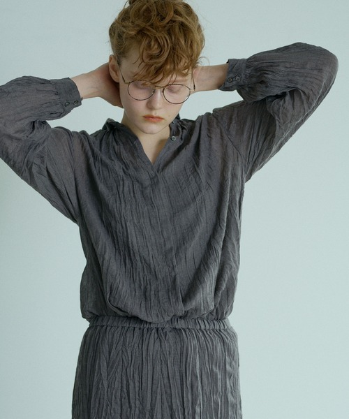 PUAL CE CIN（ピュアルセシン）の「【Du noir】ワッシャー加工ブラウス（シャツ/ブラウス・レディース・チャコールグレー/ベージュ・FREE）」の2枚目の写真