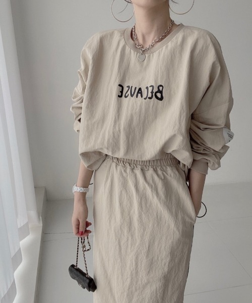 Diosfront（ディオスフロント）の「フロントロゴオーバーサイズブラウス+バックスリットロングスカートセットアップ（セットアップ・レディース・ブラック/ブラック系その他/グレー/ベージュ・FREE/L/M）」の11枚目の写真