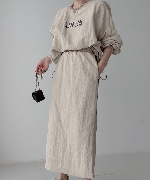 Diosfront（ディオスフロント）の「フロントロゴオーバーサイズブラウス+バックスリットロングスカートセットアップ（セットアップ・レディース・ブラック/ブラック系その他/グレー/ベージュ・FREE/L/M）」の20枚目の写真