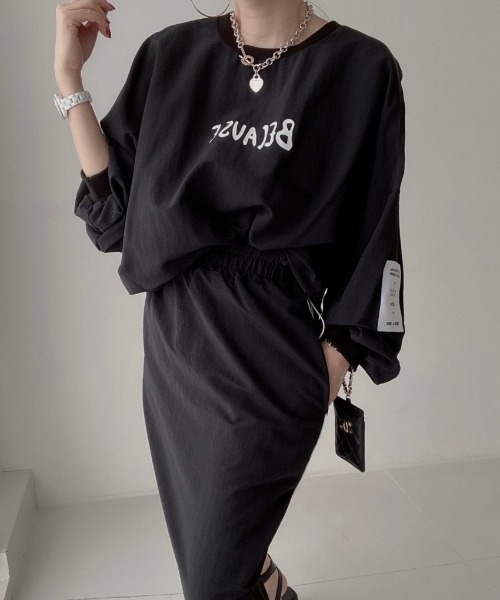 Diosfront（ディオスフロント）の「フロントロゴオーバーサイズブラウス+バックスリットロングスカートセットアップ（セットアップ・レディース・ブラック/ブラック系その他/グレー/ベージュ・FREE/L/M）」の15枚目の写真