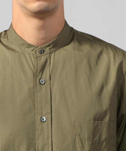 TOMORROWLAND （トゥモローランド）の「ブリティッシュポプリン バンドカラーシャツ（シャツ/ブラウス・メンズ・ホワイト/ブラック/グリーン・S/M/L/XS）」の7枚目の写真