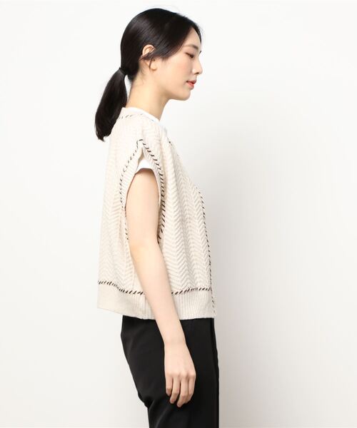 ehka sopo（エヘカソポ）の「ハンドステッチニットベスト（ベスト・レディース・ブラック/ベージュ/キナリ・ﾌﾘ-）」の4枚目の写真