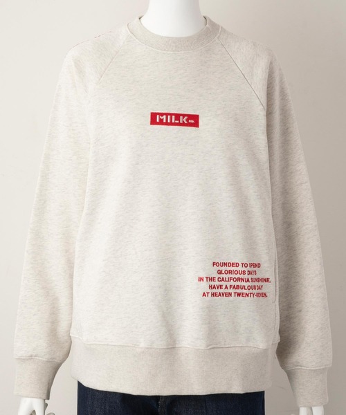 MILKFED.(ミルクフェド)の「EMBROIDERED BAR RAGLAN SWEAT TOP(スウェット・レディース・オフホワイト/アッシュ/ブラック・ONE SIZE)」の4枚目の写真