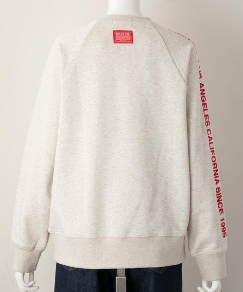 MILKFED.(ミルクフェド)の「EMBROIDERED BAR RAGLAN SWEAT TOP(スウェット・レディース・オフホワイト/アッシュ/ブラック・ONE SIZE)」の8枚目の写真
