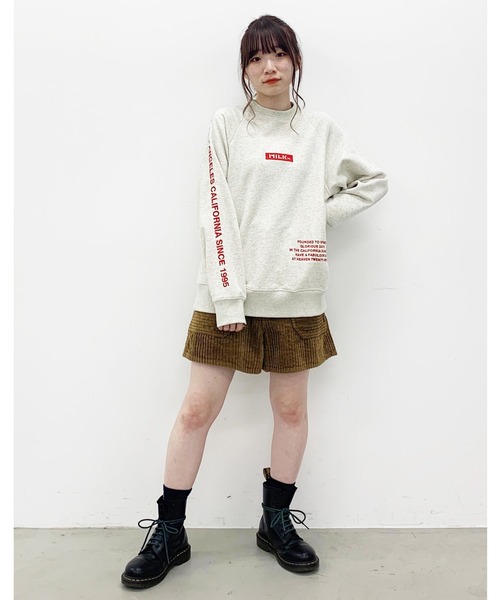 MILKFED.(ミルクフェド)の「EMBROIDERED BAR RAGLAN SWEAT TOP(スウェット・レディース・オフホワイト/アッシュ/ブラック・ONE SIZE)」の15枚目の写真