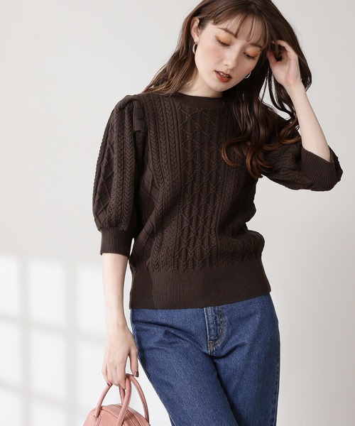 N.(N. Natural Beauty Basic)(エヌエヌナチュラルビューティーベーシック)の「◆ボリュームスリーブケーブルニット(ニット/セーター・レディース・オフホワイト/ブラウン/グリーン・MEDIUM)」の2枚目の写真