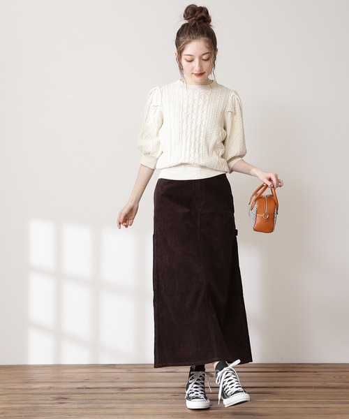 N.(N. Natural Beauty Basic)(エヌエヌナチュラルビューティーベーシック)の「◆ボリュームスリーブケーブルニット(ニット/セーター・レディース・オフホワイト/ブラウン/グリーン・MEDIUM)」の5枚目の写真