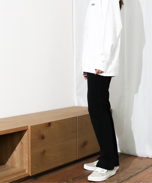 Lee（リー）の「Lee/リー　ストレッチコール スリット入り スキニーパンツ（その他パンツ・レディース・グレイッシュベージュ/アイボリー/ブラック・MEDIUM/X-SMALL/SMALL）」の14枚目の写真