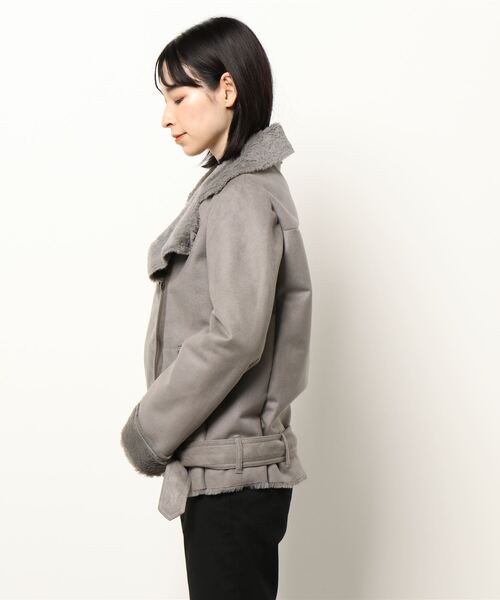 COMME CA ISM（コムサイズム）の「ライダース　フェイクムートンブルゾン（ライダースジャケット・レディース・ブラウン・S）」の2枚目の写真