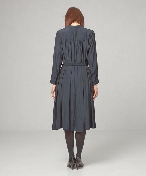 closet story(クローゼットストーリー)の「<closet story>ポリエステルサテン ギャザー ベルトワンピース -ウォッシャブル-(ワンピース・レディース・ネイビー/ピンク/モカ・FREE)」の18枚目の写真
