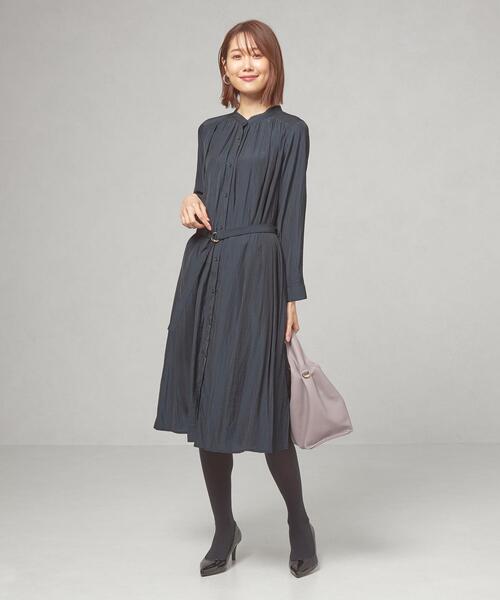 closet story(クローゼットストーリー)の「<closet story>ポリエステルサテン ギャザー ベルトワンピース -ウォッシャブル-(ワンピース・レディース・ネイビー/ピンク/モカ・FREE)」の5枚目の写真