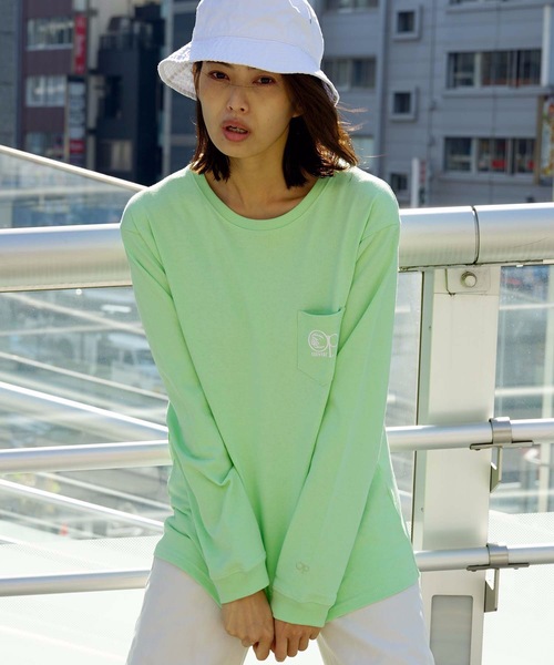 Ocean Pacific(オーシャンパシフィック)の「【OP:オーピー】レディース 胸ポケット バックプリントロングTシャツ(Tシャツ/カットソー・レディース・ホワイト/パープル/グリーン/チャコール・MEDIUM/LARGE/X-LARGE)」の4枚目の写真