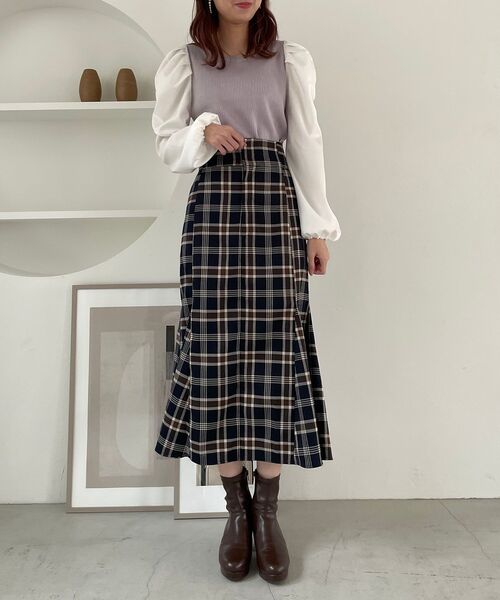 MAJESTIC LEGON(マジェスティックレゴン)の「ボリュームパフスリーブニット(ニット/セーター・レディース・アイボリー/ラベンダー/ブラック・MEDIUM/SMALL)」の19枚目の写真