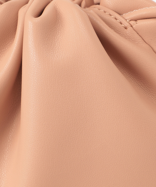 IENA(イエナ)の「【ESLOW/エスロー】 ドローストリングショルダーバッグ◆(ショルダーバッグ・レディース・ホワイト/ブラウン/ピンク/ベージュ/グリーン・FREE)」の6枚目の写真