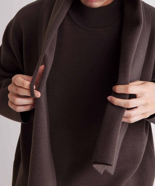 ADAM ET ROPE'(アダムエロペ)の「マフラー付き モックネックミラノリブオーバーサイズニット【GIFT】(ニット/セーター・メンズ・ダークブラウン/ベージュ/オフホワイト/ブルー・M/L)」の20枚目の写真