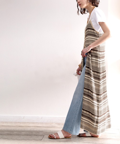 classicalelf（クラシカルエルフ）の「即、素敵な私に。2way変形ジャガードニットマルチボーダーキャミワンピ（ワンピース・レディース・チャコールグレー/ベージュ・SMALL/MEDIUM）」の13枚目の写真