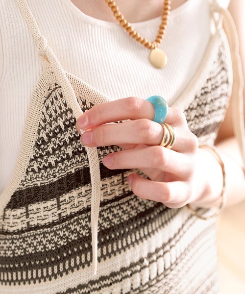 classicalelf（クラシカルエルフ）の「即、素敵な私に。2way変形ジャガードニットマルチボーダーキャミワンピ（ワンピース・レディース・チャコールグレー/ベージュ・SMALL/MEDIUM）」の4枚目の写真