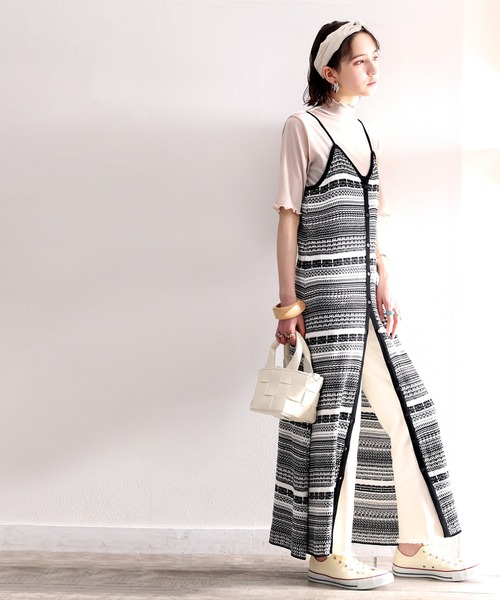 classicalelf（クラシカルエルフ）の「即、素敵な私に。2way変形ジャガードニットマルチボーダーキャミワンピ（ワンピース・レディース・チャコールグレー/ベージュ・SMALL/MEDIUM）」の12枚目の写真