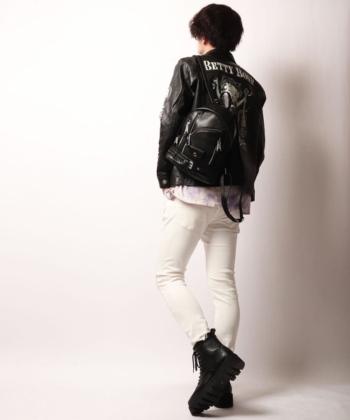 BLACK JACKALL CROWN(ブラックジャッカルクラウン)の「BLACK JACKALL CROWN ライダース デコレーション ミニリュック(バックパック/リュック・レディース・ブラック・FREE)」の11枚目の写真