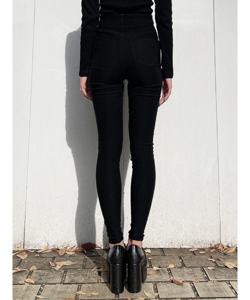 ENVYM(アンビー)の「カラージェギンス(その他パンツ・レディース・ブラック・S/M)」の6枚目の写真