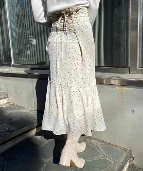 one after another NICE CLAUP（ワンアフターアナザーナイスクラップ）の「Sサイズあり　バックレースアップマーメイドスカート（スカート・レディース・ブラック/モカ/ライトベージュ/ドット/パープル系その他・SMALL/MEDIUM）」の21枚目の写真