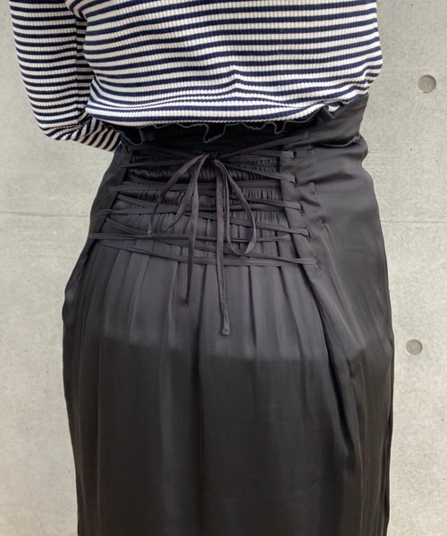 one after another NICE CLAUP（ワンアフターアナザーナイスクラップ）の「Sサイズあり　バックレースアップマーメイドスカート（スカート・レディース・ブラック/モカ/ライトベージュ/ドット/パープル系その他・SMALL/MEDIUM）」の9枚目の写真