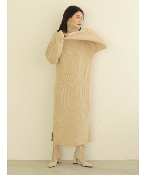 ACYM（アシーム）の「Turtle neck long knit ワンピース（ワンピース・レディース・ブラック/ベージュ・FREE）」の18枚目の写真