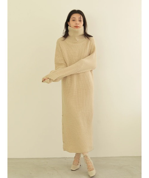 ACYM（アシーム）の「Turtle neck long knit ワンピース（ワンピース・レディース・ブラック/ベージュ・FREE）」の20枚目の写真