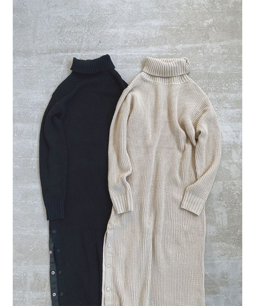 ACYM（アシーム）の「Turtle neck long knit ワンピース（ワンピース・レディース・ブラック/ベージュ・FREE）」の3枚目の写真