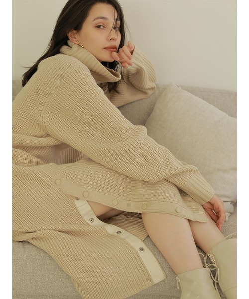 ACYM（アシーム）の「Turtle neck long knit ワンピース（ワンピース・レディース・ブラック/ベージュ・FREE）」の13枚目の写真