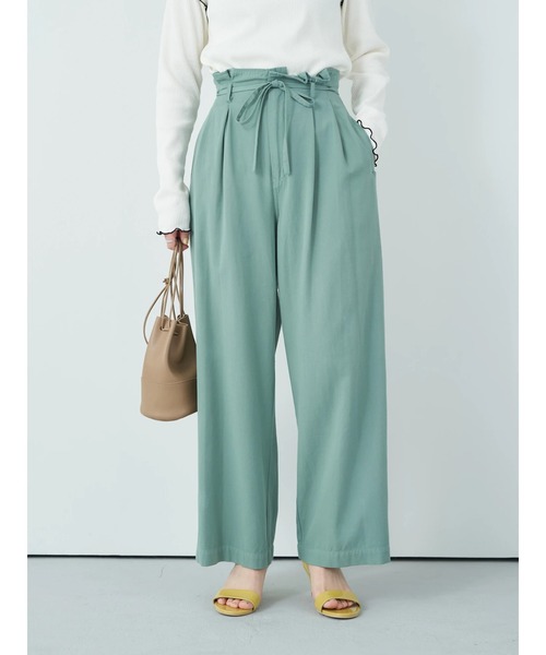 earth music&ecology（アースミュージックアンドエコロジー）の「ペーパーバックパンツ（ツイル）*（その他パンツ・レディース・ブラック/ライトグリーン/グレイッシュベージュ・FREE）」の19枚目の写真