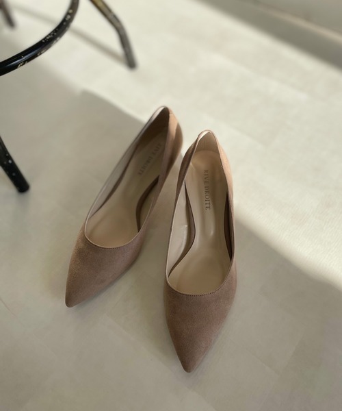 RIVE DROITE（リヴドロワ）の「キレイなフォルムで上品な印象に/ポインテッドパンプス（パンプス・レディース・グレー系その他/キャメル/カーキ・23/24/24.5/23.5）」の14枚目の写真