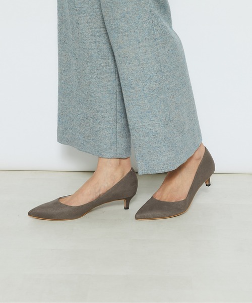 RIVE DROITE（リヴドロワ）の「キレイなフォルムで上品な印象に/ポインテッドパンプス（パンプス・レディース・グレー系その他/キャメル/カーキ・23/24/24.5/23.5）」の22枚目の写真