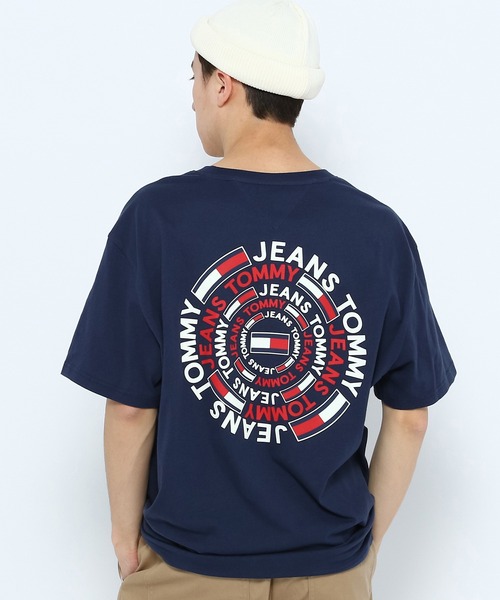tommy jeans（トミー ジーンズ）の「サーキュラーロゴグラフィックTシャツ（Tシャツ/カットソー・メンズ・ホワイト/ネイビー・SMALL/MEDIUM/LARGE/X-LARGE）」の9枚目の写真