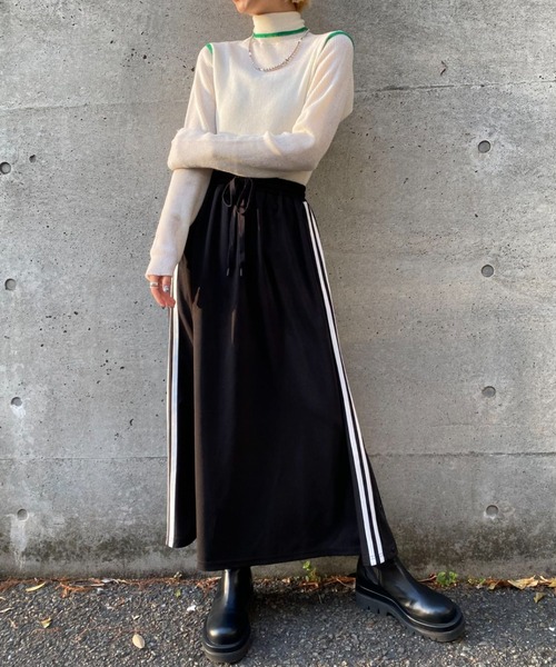 CIAOPANIC（チャオパニック）の「サイドラインスリットフレアスカ―ト（スカート・レディース・ブラック/カーキ/ブルー・SMALL/MEDIUM）」の7枚目の写真