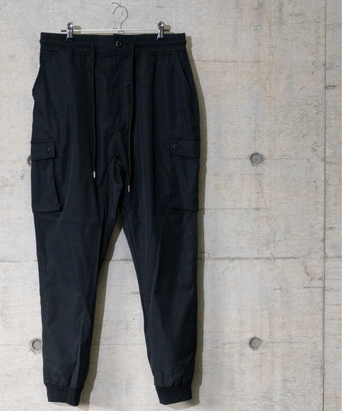 JOHN'S CLOSET（ジョンズクローゼット）の「【13】サルエルカーゴパンツ（カーゴパンツ・メンズ・ブラック/ベージュ/カーキ・MEDIUM/LARGE）」の2枚目の写真