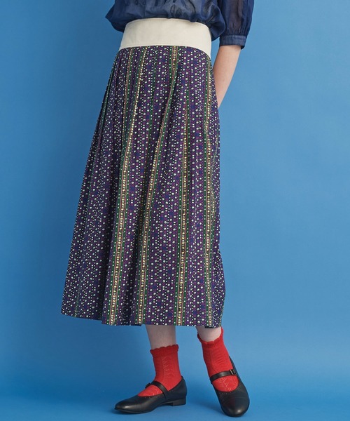 Malle（マル）の「malle 20ビエラ小花ストライプ タックスカート（スカート・レディース・ダークブラウン/ネイビー・FREE）」の5枚目の写真