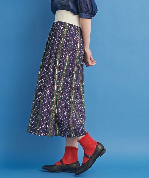 Malle（マル）の「malle 20ビエラ小花ストライプ タックスカート（スカート・レディース・ダークブラウン/ネイビー・FREE）」の7枚目の写真