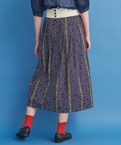 Malle（マル）の「malle 20ビエラ小花ストライプ タックスカート（スカート・レディース・ダークブラウン/ネイビー・FREE）」の9枚目の写真