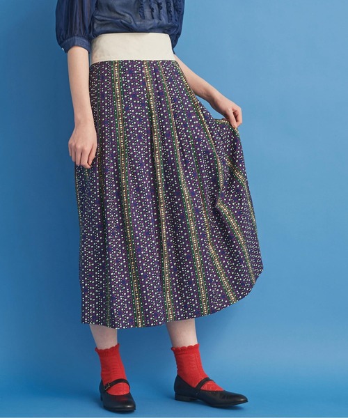 Malle（マル）の「malle 20ビエラ小花ストライプ タックスカート（スカート・レディース・ダークブラウン/ネイビー・FREE）」の12枚目の写真