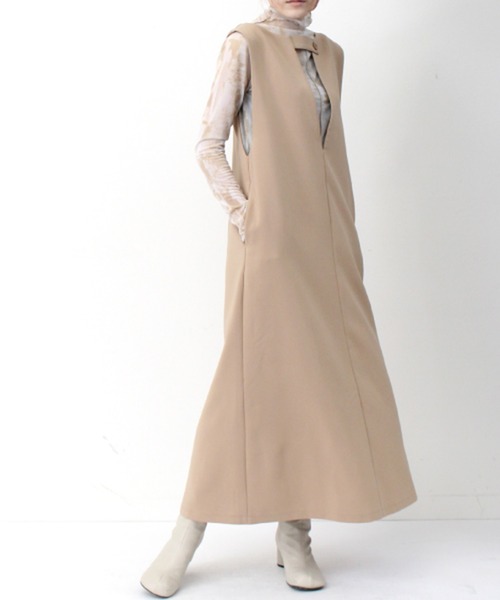 STYLEBLOCK（スタイルブロック）の「カルゼ2WAY深Vネックワンピース（ワンピース・レディース・ベージュ/ブラック/ホワイト系その他・M）」の5枚目の写真