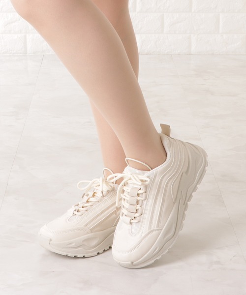 Lace Ladies（レースレディース）の「厚底レースアップミドルカットスニーカー（スニーカー・レディース・ブラック/アイボリー・22.5/24.5/24/23.5/25/23）」の12枚目の写真