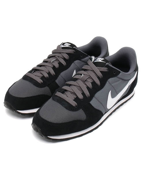 NIKE（ナイキ）の「【NIKE】ウィメンズジニコ（スニーカー・レディース・アイボリー/ライトブルー/チャコールグレー・23/24/25）」の3枚目の写真