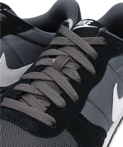 NIKE（ナイキ）の「【NIKE】ウィメンズジニコ（スニーカー・レディース・アイボリー/ライトブルー/チャコールグレー・23/24/25）」の8枚目の写真