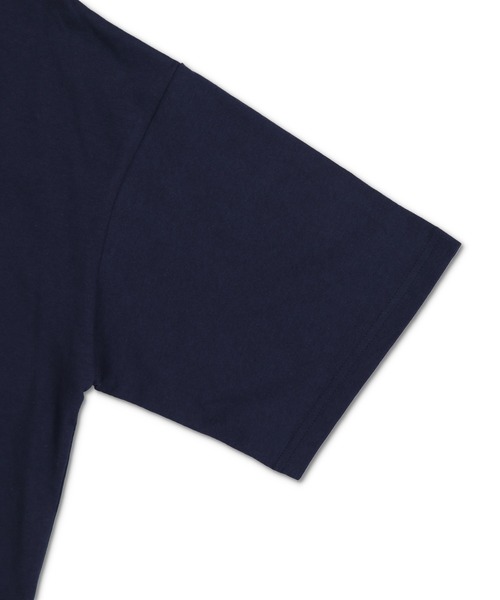 SPINNS（スピンズ）の「【ゆったりシルエット】RENOWNEDロゴ ビッグシルエットTシャツ（Tシャツ/カットソー・レディース・ブラック/ダークグリーン/ネイビー/オフホワイト/マスタード/レンガ・ONESIZE）」の16枚目の写真