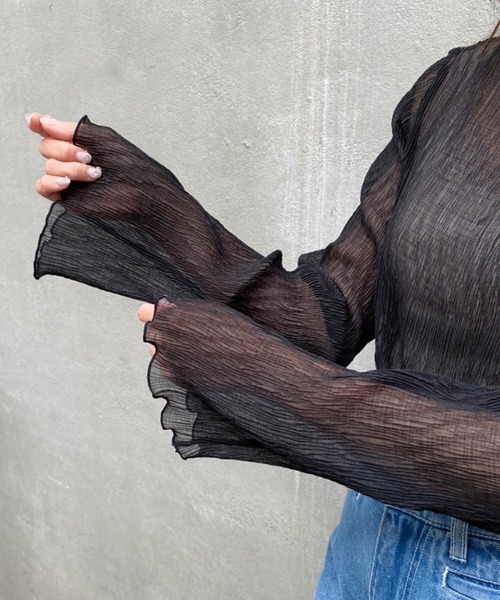 one after another NICE CLAUP(ワンアフターアナザーナイスクラップ)の「ベルスリーブプリーツトップス(Tシャツ/カットソー・レディース・ブラック/ベージュ/アイボリー・FREE)」の17枚目の写真