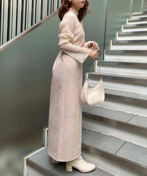 one after another NICE CLAUP(ワンアフターアナザーナイスクラップ)の「ベルスリーブプリーツトップス(Tシャツ/カットソー・レディース・ブラック/ベージュ/アイボリー・FREE)」の9枚目の写真