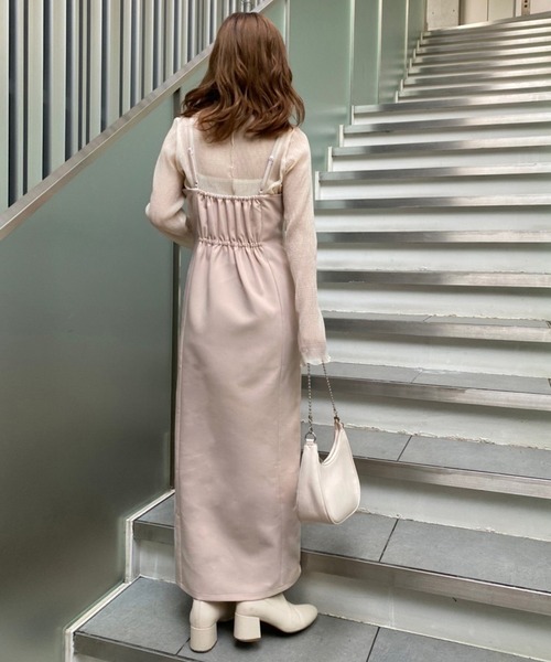 one after another NICE CLAUP(ワンアフターアナザーナイスクラップ)の「ベルスリーブプリーツトップス(Tシャツ/カットソー・レディース・ブラック/ベージュ/アイボリー・FREE)」の10枚目の写真